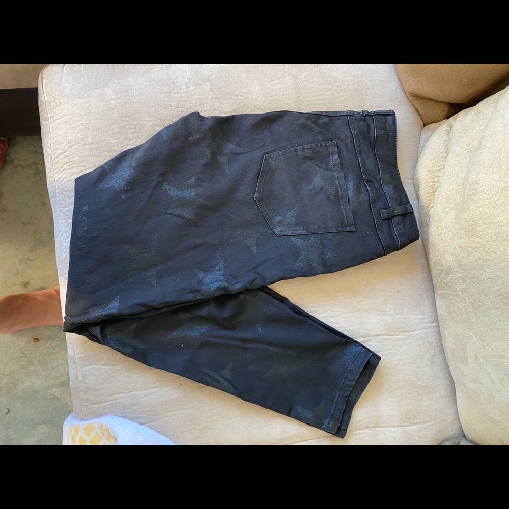 Black star jeans